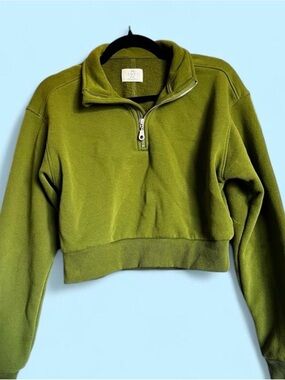 Cozy Cropped Quarter-Zip Sweater - Olive Green